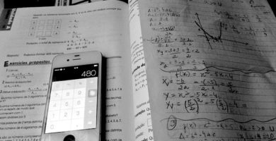 CÓMO ELEGIR LA MEJOR APP PARA EL CONTROL Y REGISTRO DE TUS GASTOS. Raul Vinicius PixZito en Pixabay.